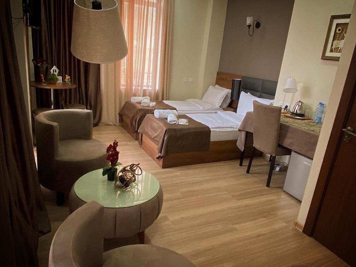 Hotel Terrace Τυφλίδα Εξωτερικό φωτογραφία