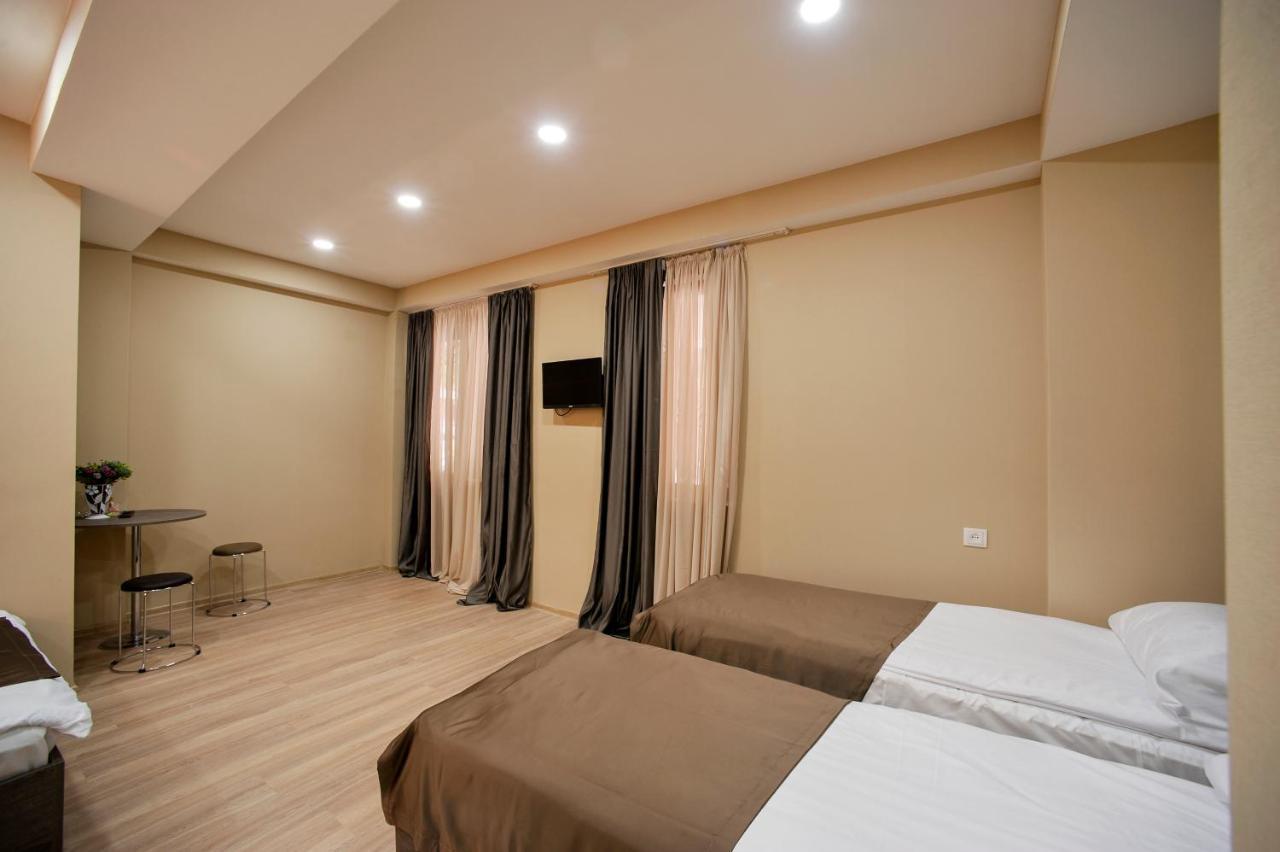 Hotel Terrace Τυφλίδα Εξωτερικό φωτογραφία